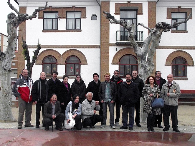 Primer encuentro de asociaciones de cultura de la zona comprendida entre los ríos Trabancos y Voltoya, con participantes de Coca, Gotarrendura, Fontiveros, Sinlabajos, Orbita, Juarros de Voltoya, Martín M.de las Posadas, Madrigal y Arévalo. 28 abril 2012
