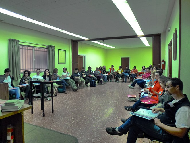 Jornada Nacional de Muestreo y Diagnóstico de Calidad de las Aguas celebrada en la sede provincial de Cruz Roja Española en Ávila. 19 de mayo.