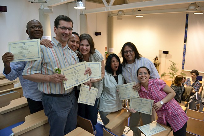 Más de 230 alumnos de 29 países han cursado el año académico en el Centro Internacional de Estudios Místicos-Universidad de la Mística en la promoción vigésimo sexta al cumplirse 25 años desde su fundación. 14 de junio.
