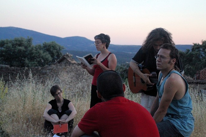 Ecologistas en Acción del Valle del Tiétar celebraron en Casavieja el 10 de junio la tercera Fiesta del Solete, con actividades lúdicas, en torno a la naturaleza, mercado de la tierra, charlas y presentación de iniciativas.