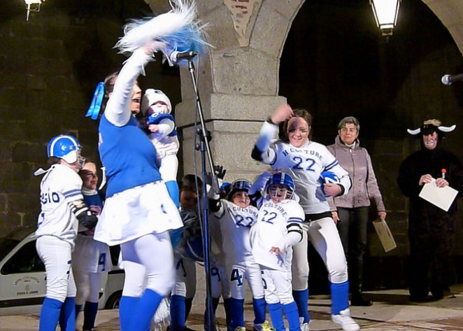 Carnaval de Ávila. Cuarto premio colectivo: Virginia Población: 'Chicago boys'.