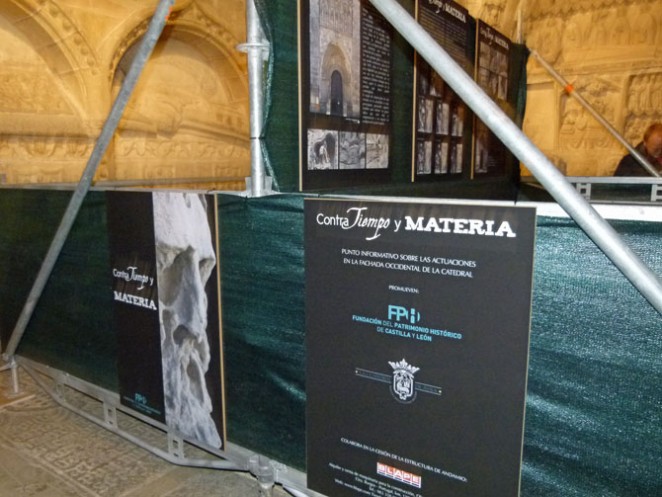 Muestra de las esculturas de la Catedral bajo el título ‘Contra tiempo y materia’.