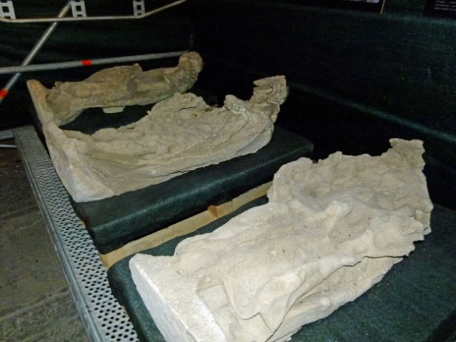Esculturas de Santa Cristeta, San Vicente y San Juan de la Cruz.