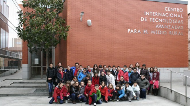 El Centro Internacional de Tecnologías Avanzadas (CITA), de la Fundación Sánchez Ruipérez, ha recibido a alumnos del CRA Valdelavía, de Navalperal de Pinares; y del CRA Navas del Alberche, de San Juan de la Nava. 6 marzo.