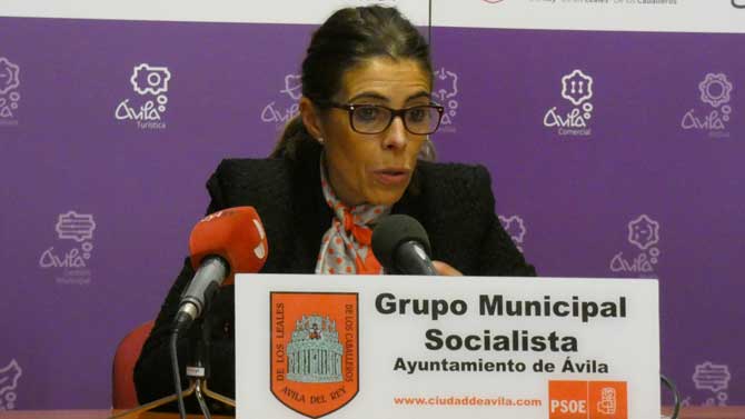 Yolanda Vázquez en rueda de prensa.