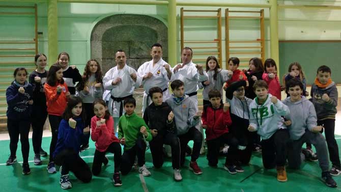 Kárate con los hermanos Egea en los Juegos Escolares en Piedrahíta.