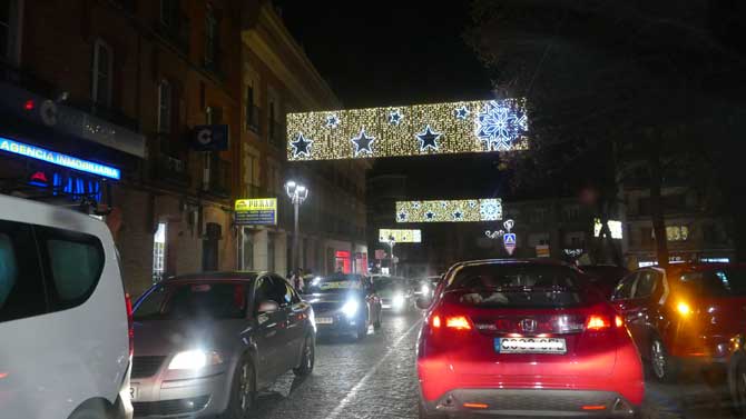 Iluminaci&oacute;n navide&ntilde;a en &Aacute;vila.