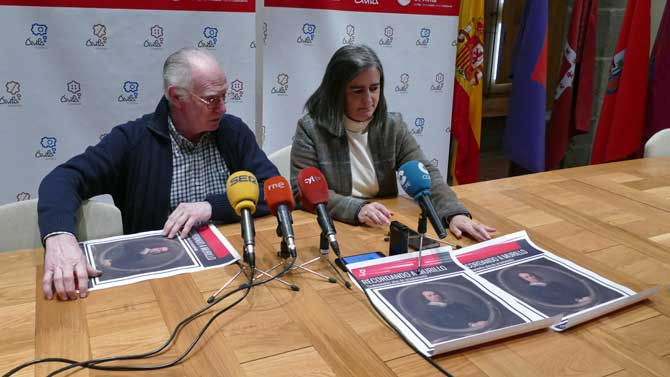 Juan Antonio Piedrahíta y Sonsoles Sánchez-Reyes presentan el acto dedicado a Murillo.