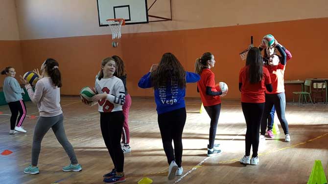 Baloncesto en los Juegos Escolares en Arévalo.