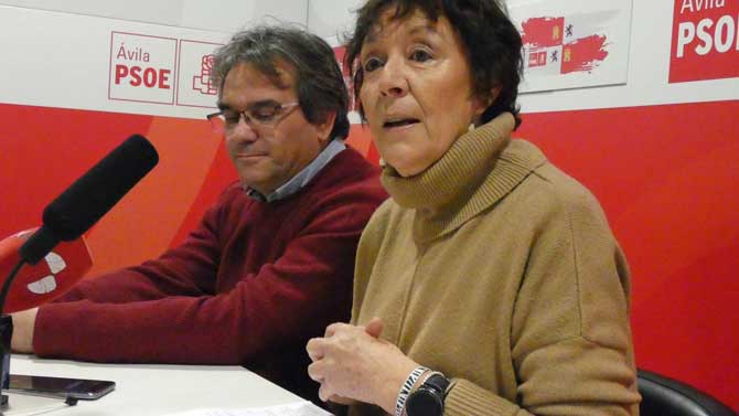 Juan Carlos Montero y Mercedes Martín, durante la rueda de prensa.