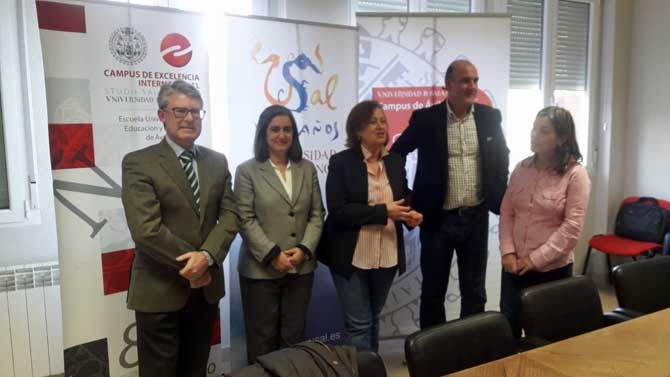 El Defensor Universario en el campus de Ávila.