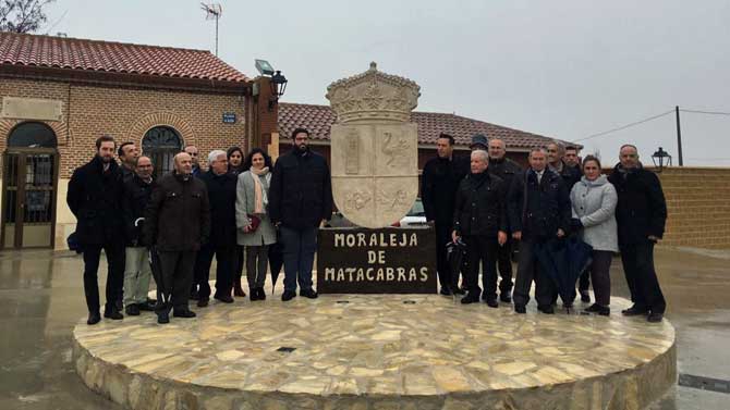 Presentacion del escudo de Moraleja de Matacabras.