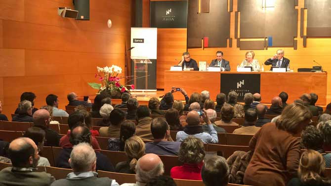 Alberto Gil Ibáñez presenta el libro ‘La leyenda negra: Historia del odio a España’, desmontar la leyenda negra de los españoles en América'.