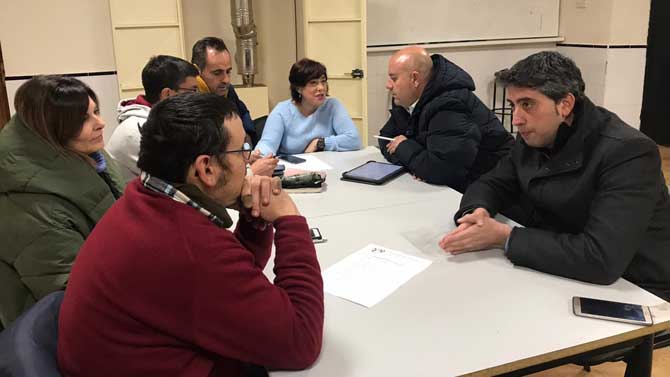 Reunión de Ciudadanos con la Asociación Barrio 13, de Vicolozano.