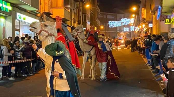 Camellos en la Cabalgata de Reyes de Arenas de San Pedro.