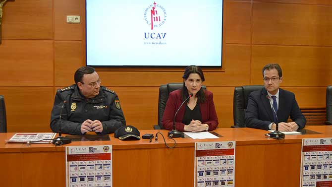 Presentaci&oacute;n de la C&aacute;tedra de Estudios Policiales de la UCAV.