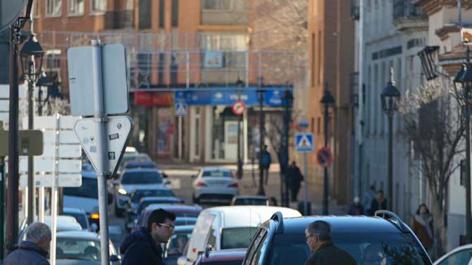 Calle de la capital abulense.