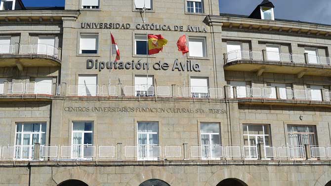 Sede de la UCAV en el edificio de la Diputación.