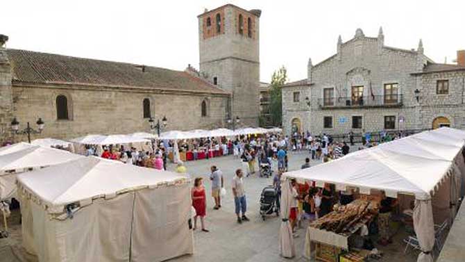 Feria del Piñón de El Hoyo de Pinares.