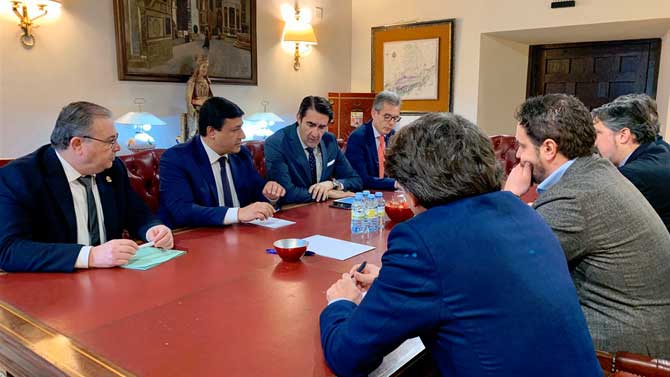 Visita del consejero de Fomento a la Diputación de Ávila.