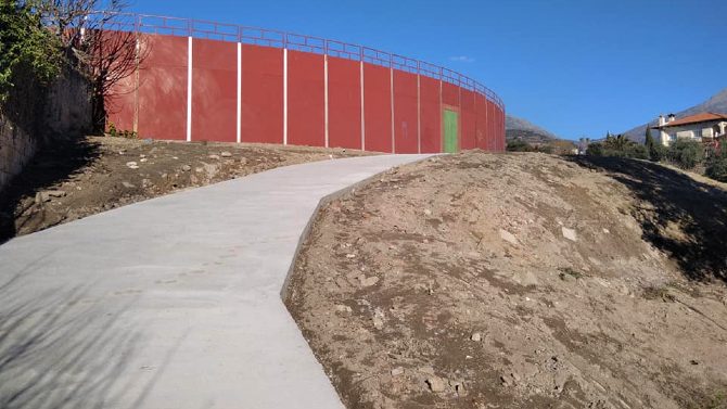 Obras de acceso a la plaza de toros de Mombeltrán.