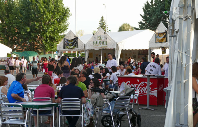Imagen de archivo de las casetas de las peñas en las Fiestas de Verano.