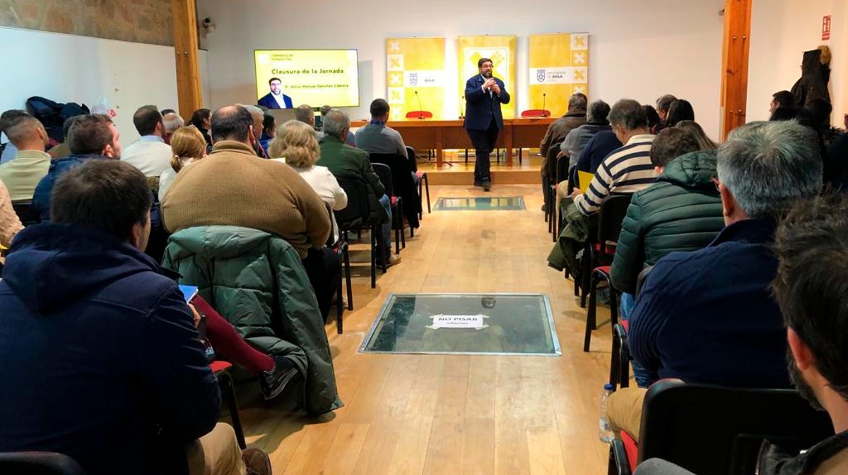 Reunión de alcaldes y concejales de Por Ávila.