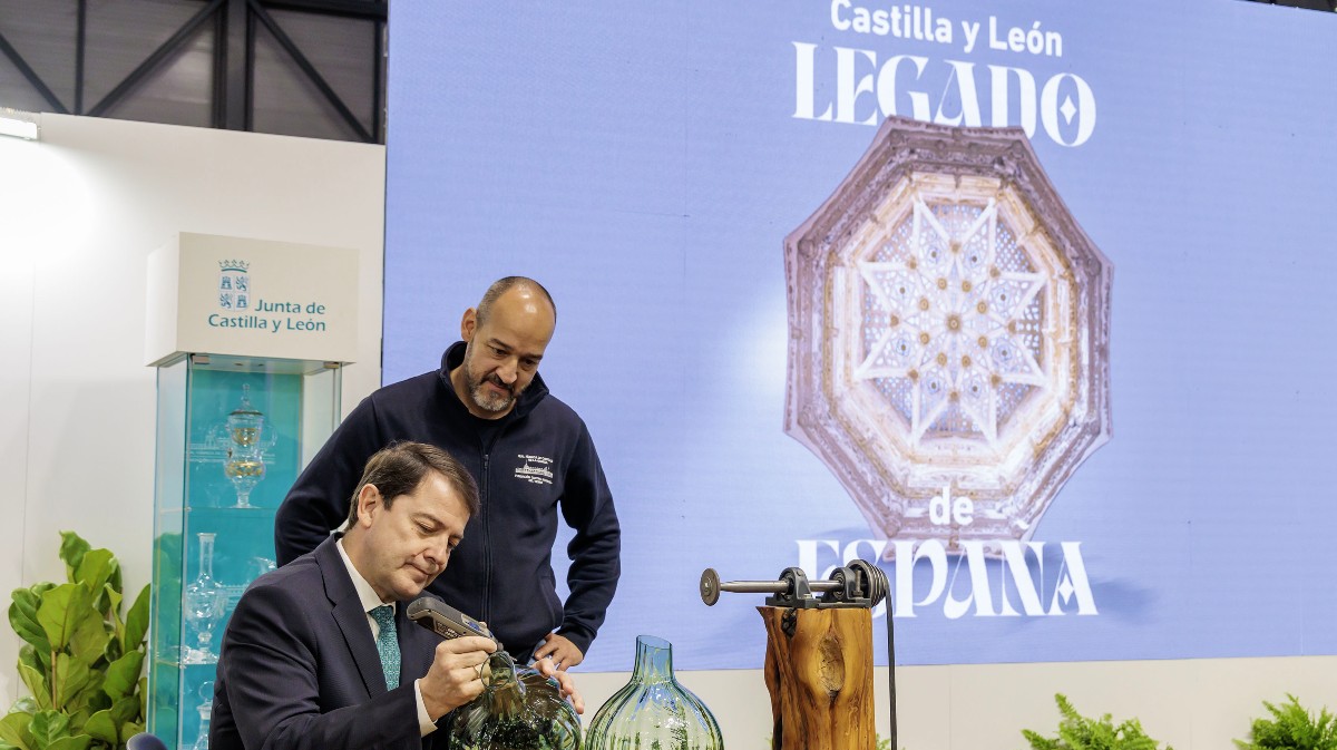 El presidente de la Junta en Fitur.