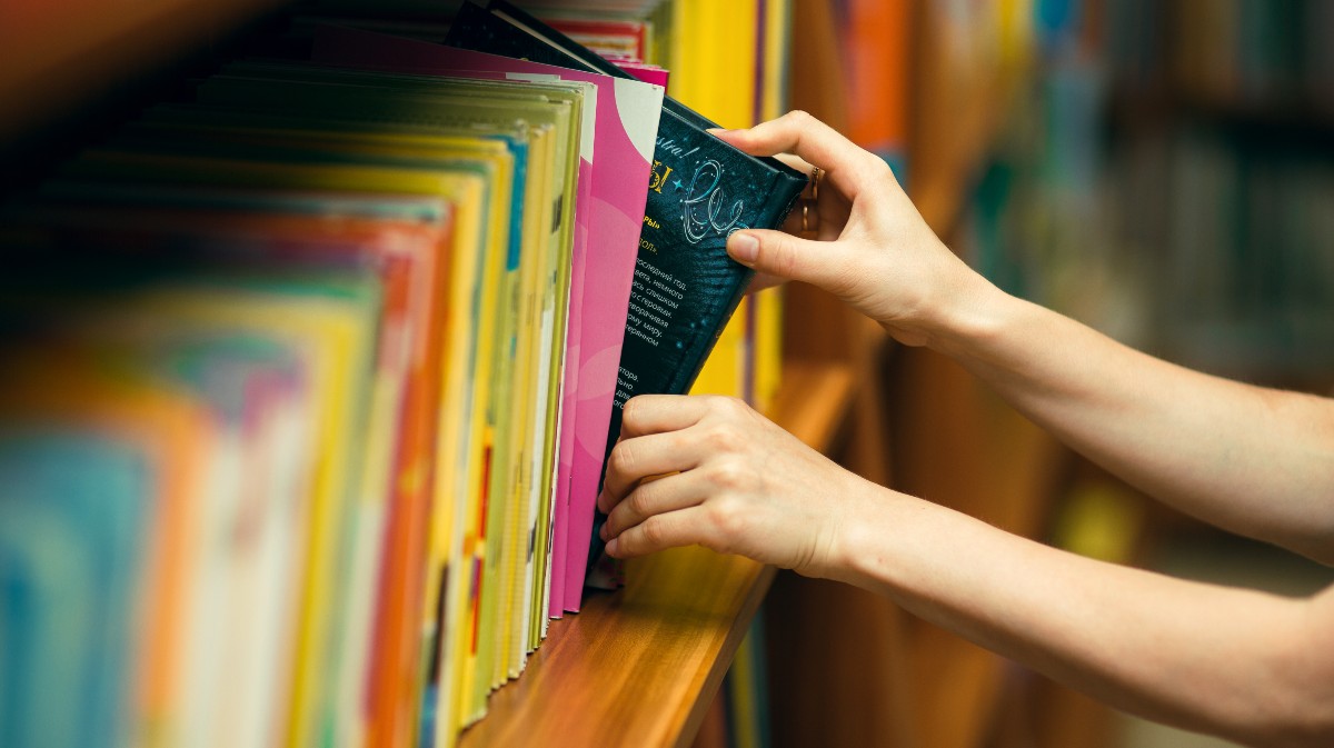 Imagen de archivo de una biblioteca.