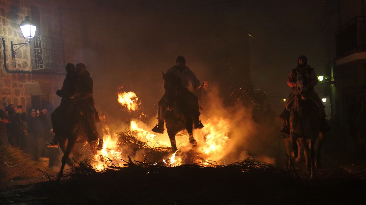 Las Luminarias en San Bartolomé de Pinares.