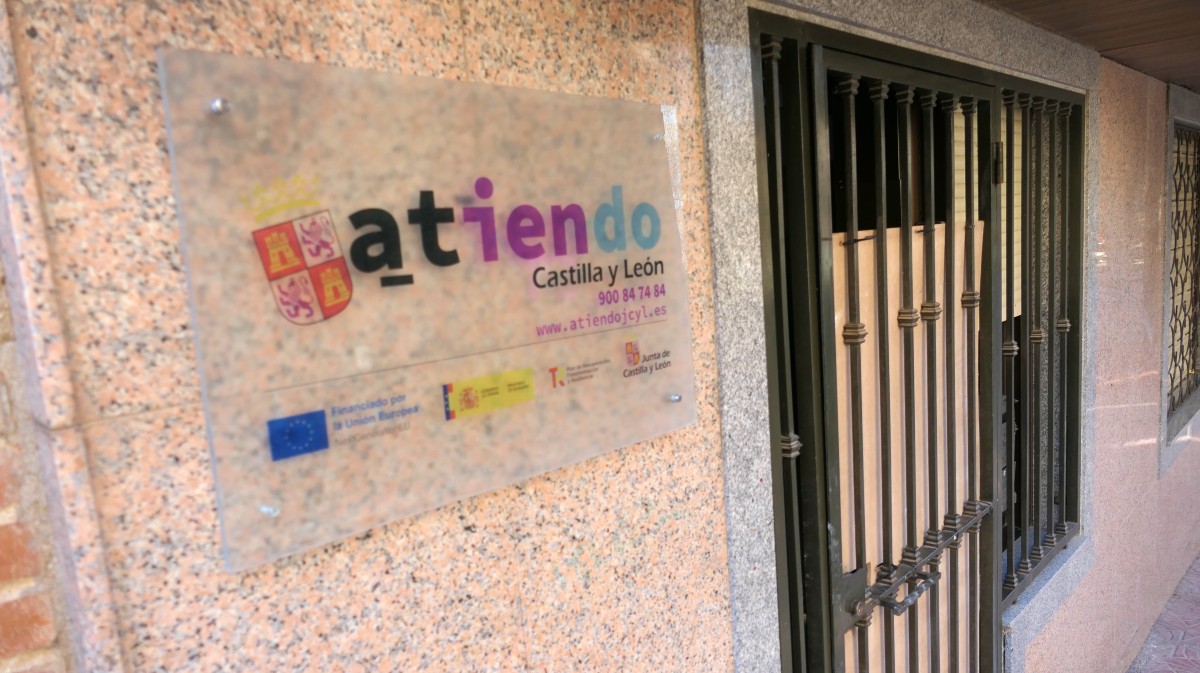 Centro Atiendo en el Pasaje del Císter.