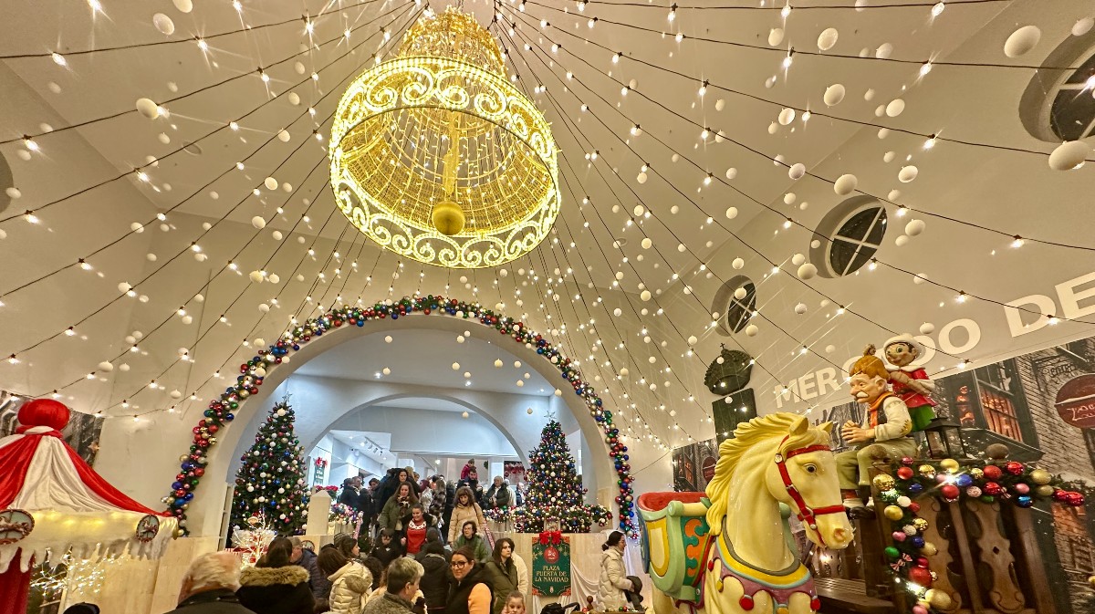 Decoraci&oacute;n navide&ntilde;a en Arenas.
