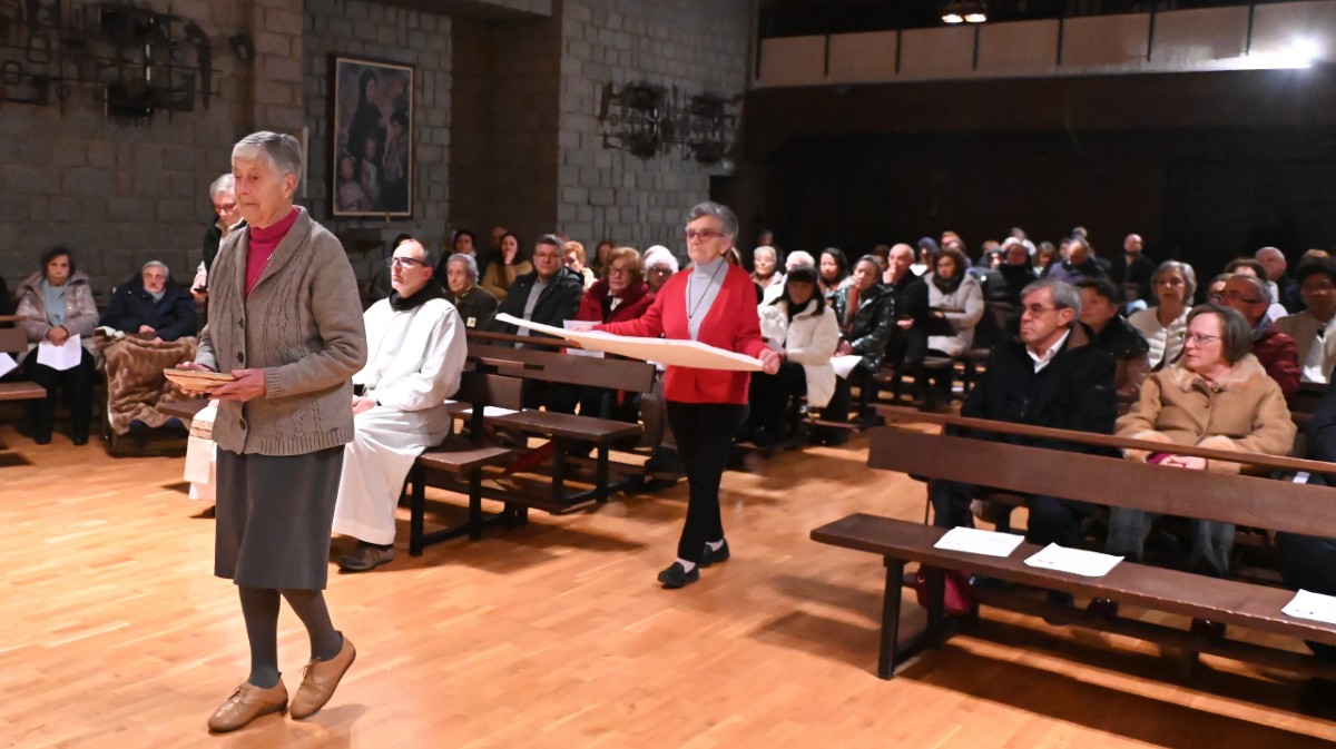 La Compa&ntilde;&iacute;a de Santa Teresa de Jes&uacute;s inicia los actos de su centenario.