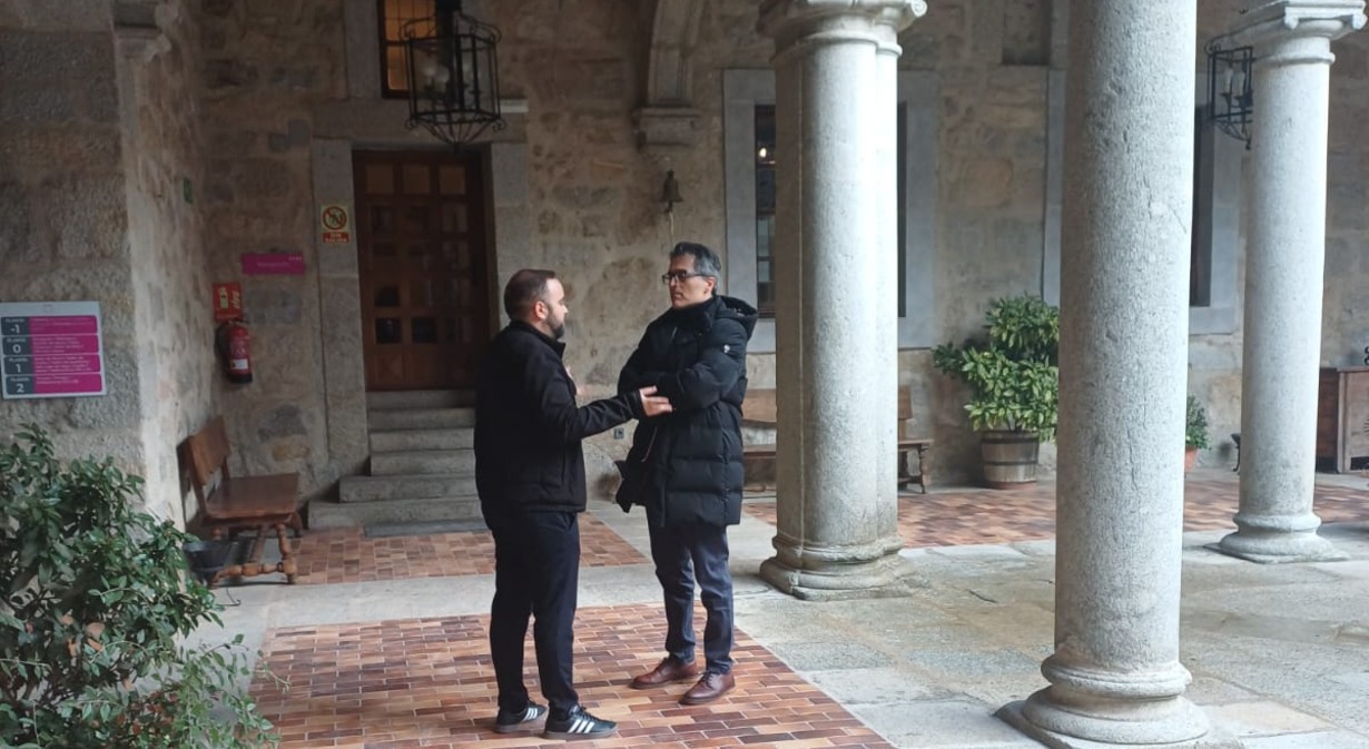 Visita al castillo de Las Navas del Marqu&eacute;s.
