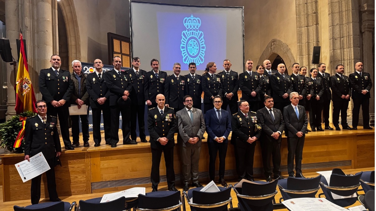 Agentes de Polic&iacute;a Nacional condecorados