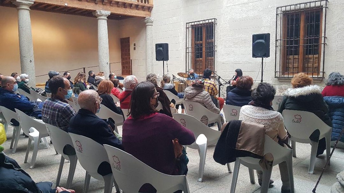 Actividad de 'Los viernes de palacio' en el Palacio de Superunda.