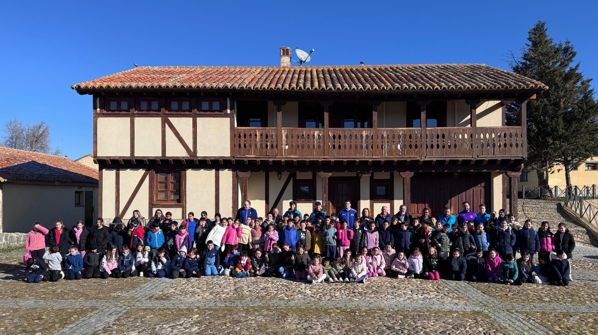 Participantes en la primera jornada de los Juegos Escolares Provinciales en 2025.