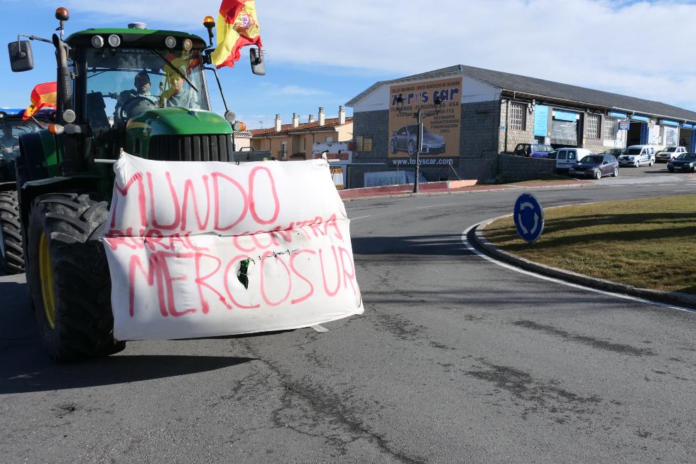 Pancartas de la tractorada de &Aacute;vila.