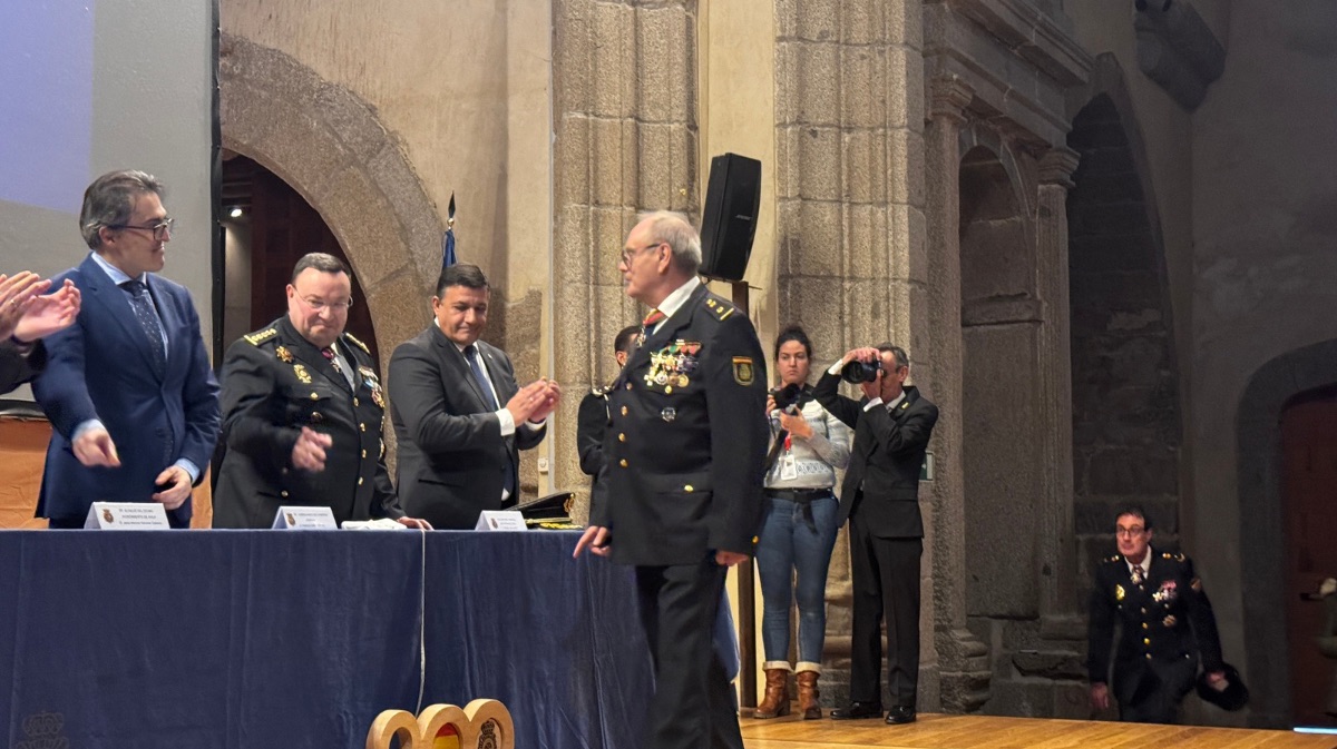 Agentes de Polic&iacute;a Nacional condecorados