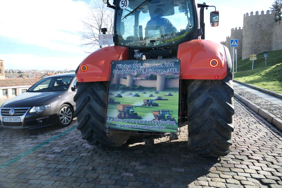 Pancartas de la tractorada de &Aacute;vila.