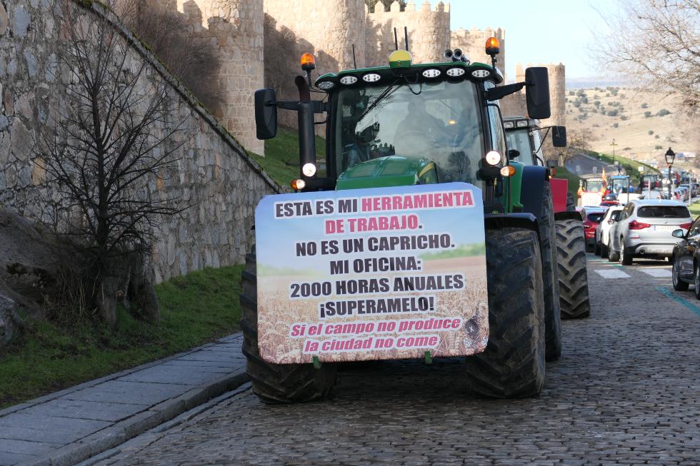 Pancartas de la tractorada de &Aacute;vila.