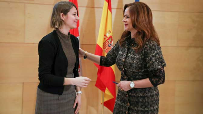 Ángela Soriano y Silvia Clemente.