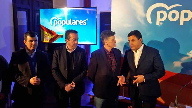 Convenci&oacute;n comarcal del PP en Ar&eacute;valo.