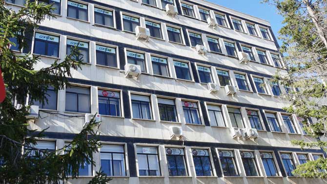 Edificio sede de Confae, UGT y CCOO.