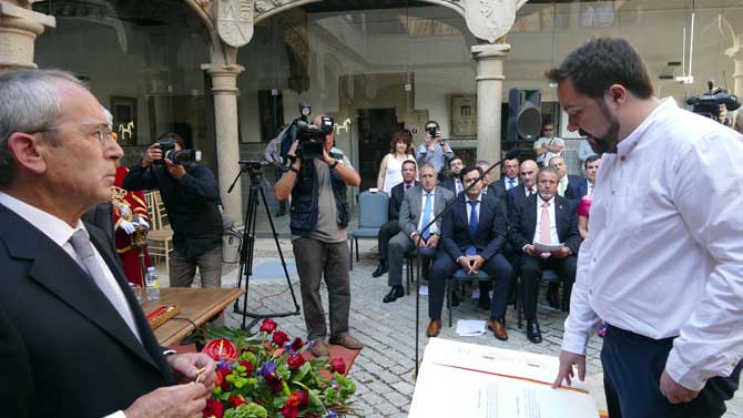 Rubén Arroyo en su toma de posesión como diputado provincial en 2015.