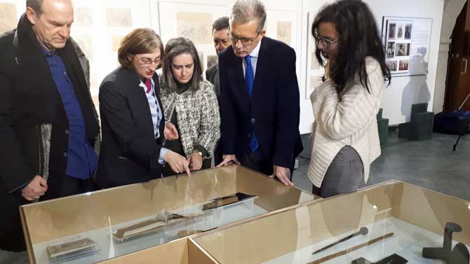 Inauguración de la exposición dedicada a Veredas en el Archivo de Ávila.