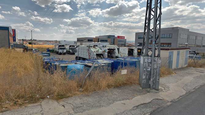 Parcela de la calle Río Órbigo donde habrá un aparcamiento.