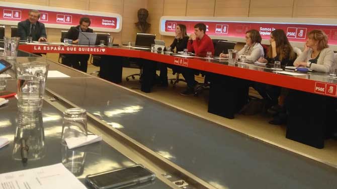 Reunión sobre memoria histórica en la sede federal del PSOE.