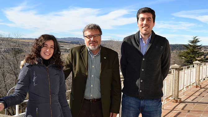 Beatriz Sánchez, Tomás Santamaria y Javier Velázquez.