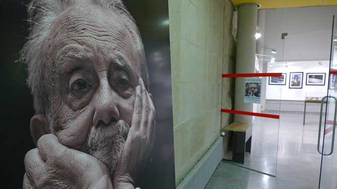 Exposición de fotografías de J.A.Robés sobre textos de Antonio Pereira.